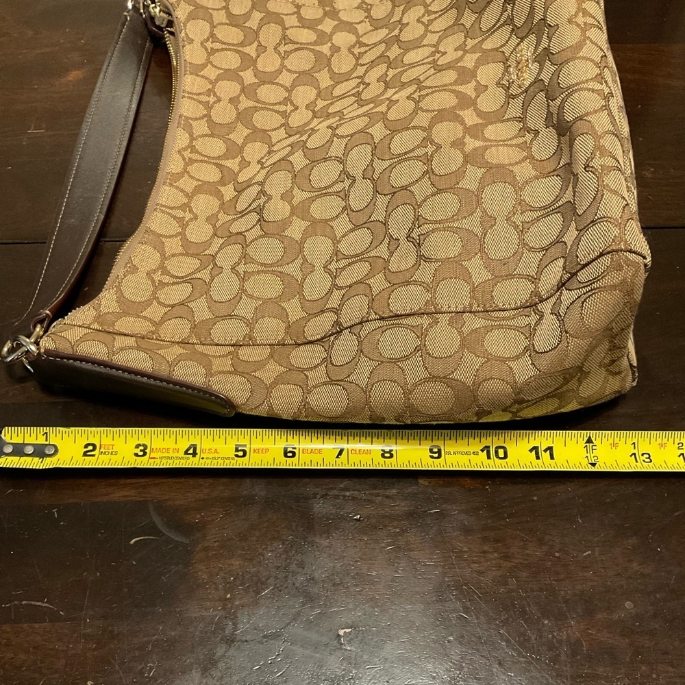 Coach Brown & Tan Signature Logo Shoulder Purse with extending strap   - Picture 6 of 12